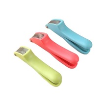 Sarımsak Presi Bulaşık Makinesinde Yıkanabilir Sarımsak Presi Ezici Zencefil Ezici Ergonomik Saplı Profesyonel Kıyma Aleti Diğer