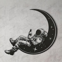Ayda Dinlenen Astronot 3d Dekor Figürü 21 X 17