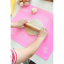 Tineke Büyük Silikon Hamur Açma Matı 40x50 Cm Kaymaz, Pratik Ve Hijyenik Çok Renkli