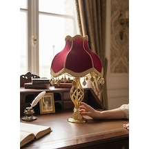 Kırmızı Kadife Şapkalı Gold Kaplama Ayaklı Klasik Model Abajur Klasik Dekoratif Aydınlatma 50x30cm