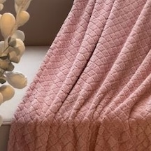 Peluş Pudra Baklava Desen Koltuk Örtüsü 170x220cm Pudra Pembe