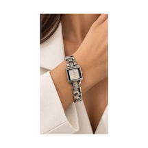 Kadın Kol Saati Beyaz Kadranlı Kristal Taşlı Çelik 23x25mm Japon Mekanizma Beyaz - 939705518 Gümüş