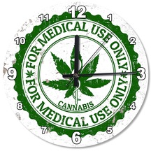 Medical Canabis Marijuana Ahşap Duvar Saati