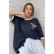 Unisex Lacivert Yaka Kol Detaylı California Club Baskılı Oversize T-shirt