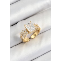 Pirinç Büyük Zirkon Taşlı Model Gold Renk Kadın Yüzük Diğer