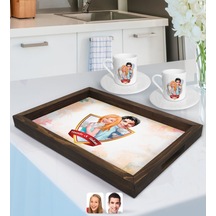 Kişiye Özel İsimli Sevgililer Karikatürlü Doğal Ahşap Tepsi Ve 2 Li Kahve Fincan Seti-87