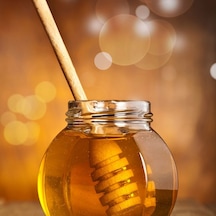 Doğumark %100 Şekersiz Karakovan Süzme Balı 850 G Doğumark %100 Şekersiz Karakovan Süzme Balı 850 G