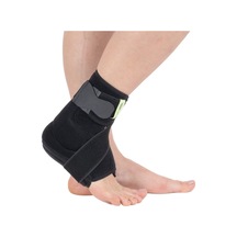 Aşil Tendon Destekli Ayak Bileklik Her Iki Yanında Ve Topuğun Altında Silikon Desteği Sunar