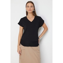On Kadın V Yaka Parçalı T-shirt 71475 Siyah