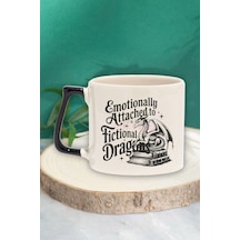Emotionally Attached To Fictional Dragons Yazılı Ejderha Aşkı Hediyelik Siyah Kulplu Kupa Bardak Siyah