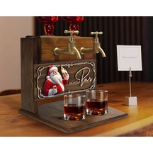 Bk Gift Kişiye Özel Kabartma Yeni Yıl Tasarımlı İsimli Çift Musluklu Doğal Ahşap İçki Standı-15, İçki Standı, Doğum Günü Hediyesi, Ev Hediyesi Bitmeye