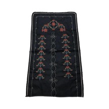 Çeyizlik Kanaviçe Etamin İşleme Nakışlı Siyah Seccade
