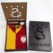 Galatasaray Forma Metin Oktay Hediyelik Kutulu Tshirt 111 Sarı - Kırmızı