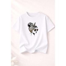 Herkesemoda Kadın Figürlü Baskı Detaylı Kadın Bisiklet Yaka Pamuklu T-shirt Beyaz
