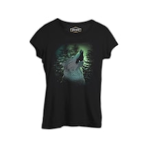 Wolf Howling İn A Green Light Forest Siyah Kadın Tshirt 001