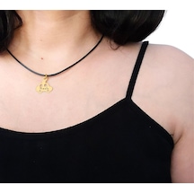 Nazlı İsmine Özel 14 Ayar Altın Plakalı Siyah Bağlıklı Araba Figürlü Hediyelik Kolye-630isim Nazlı