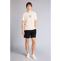 DeFacto Slim Fit Dar Kesim Dar Paça Basic Düz Şort B8674AX24SMBK81