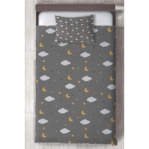 Bebek Ve Çocuk Odası Sevimli Ayı Bulut Yıldız Organik Boyalı, Renkli Yatak Örtüsü Seti Toplam 2 Parça 1 Adet Yatak Örtüsü 140x220cm, 1 Adet Yastık K