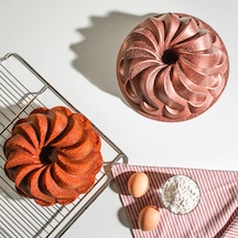 Nilüfer Rose Gold Döküm Kek Kalıbı 24,5 Cm