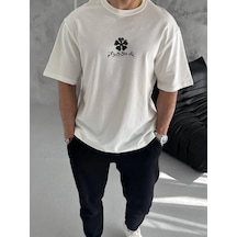 Barlashive Erkek Kısa Kol Tişört Bisiklet Yaka Yonca Baskılı Oversize T-shirt - Beyaz Çok Renkli