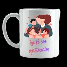 İyi Ki Sen Öğretmenim Tasarımlı Kupa Model 221 Öğretmenlere Özel Baskılı Seramik Kahve Kupası Çok Renkli