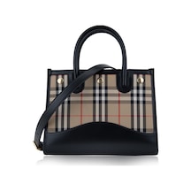 Burberry Kadın Omuz Çantası 8075423-black 8075423-black Çok Renkli Çok Renkli
