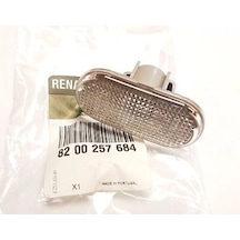 Renault Megane 2000-2002 Ön Çamurluk Sinyali Oem No: 8200257684