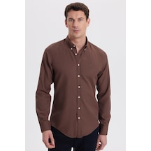 Tudors Erkek Slim Fit Dar Kesim Düz Oxford Armalı Yaka Düğmeli Kahverengi Spor Gömlek-42010 Kahverengi