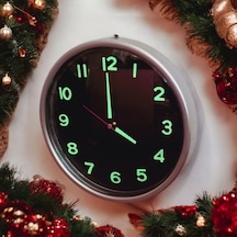 Fosforlu 3d Kabartma Rakam Duvar Saati Siyah Gümüş Renk Çap 28 Cm Gümüş