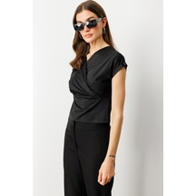 On Minimalist V Yaka Crop Bluz - Kısa Kol - Günlük Siyah