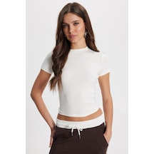Tudors Kadın Slim Fit Dar Kesim Pamuklu Kısa Kollu Bisiklet Yaka Beyaz Tişört-50716
