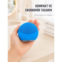 Mavi Silikon Yüz Temizleme Cihazı Su Geçirmez Titreşimli Yüz Bakım Fırçası
