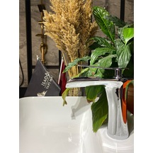 İsaoğlu Yapı Şelale Lavabo Bataryası Gümüş Renk Lavabo Musluğu Şelale Lavabo Musluk Gümüş