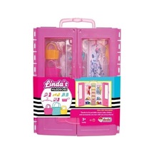 Toys E Toys &apos Nın Gardırobu