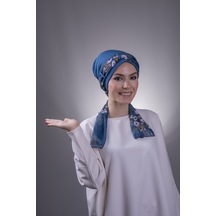 P. Mavisi Pratik Hazır Geçmeli Tesettür Bone Sandy Kumaş Desenli Şifon Kemerli 1205d 17 Petrol Mavisi