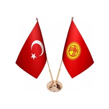 Masa Üstü Kırgızistan Bayrağı Türk Bayrağı İkili Pirinç Direk Mas