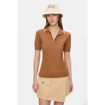 Ucla Sasha Kahve Polo Yaka Triko Nakışlı %100 Pamuk Standard Fit Kadın Tshirt