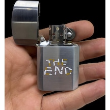 Lotus The End Yazı Baskılı Benzinli Metal Çakmak Gümüş Gri 309138