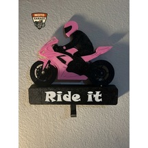 3d Hareketli Pembe Motorcu Figürlü Anahtarlık Askısı Ön Kaldıran Motosiklet Tasarımı