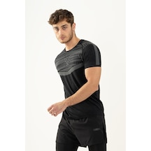 Maraton Active Slimfit Erkek Bisiklet Yaka Kısa Kol Koşu Siyah T-Shirt 821080-Siyah