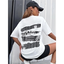 Tarzsokak Brooklyn Slogan Baskılı Gazete Desenli Oversize Beyaz
