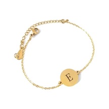 Novahub Kadın Paslanmaz Çelik Alfabe İlk Pretty Zarif Moda Şık Bilezik Mektup Zinciri Basit Paslanmaz Çelik Nedime E Altın Altın