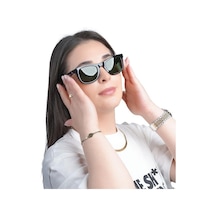 Siyah