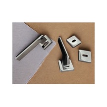Duo Zamak Zk06 Mat Siyah Krom Kare Rozetli Oda Kapı Kolu Çift Renk 1 Takım