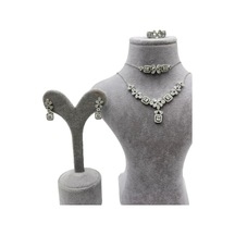 Omar Silver İthal Trend Zirkon Taşlı Pırlanta Model Set 925 Ayar Omar Silver İthal Trend Zirkon Taşlı Pırlanta Model Set 925 Ayar