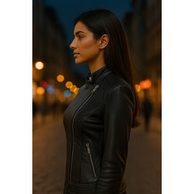 Siyah