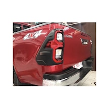 Toyota Hilux 2021+ Stop Koruma Çerçevesi Ledli Stoplarla Uyumlu Mat Siyah Abs