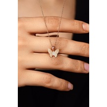 Zirkon Taşlı Rose Kabartmalı Kelebek Gümüş Kolye