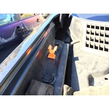 Nissan Qashqai Kaput Dayama Klipsi