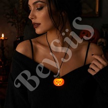 Beysüs Halloween Işıklı Bal Kabağı Kolye Tüm Yaşlar